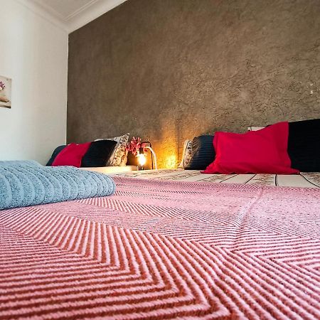 Urquinaona Rooms Barcelona Ngoại thất bức ảnh