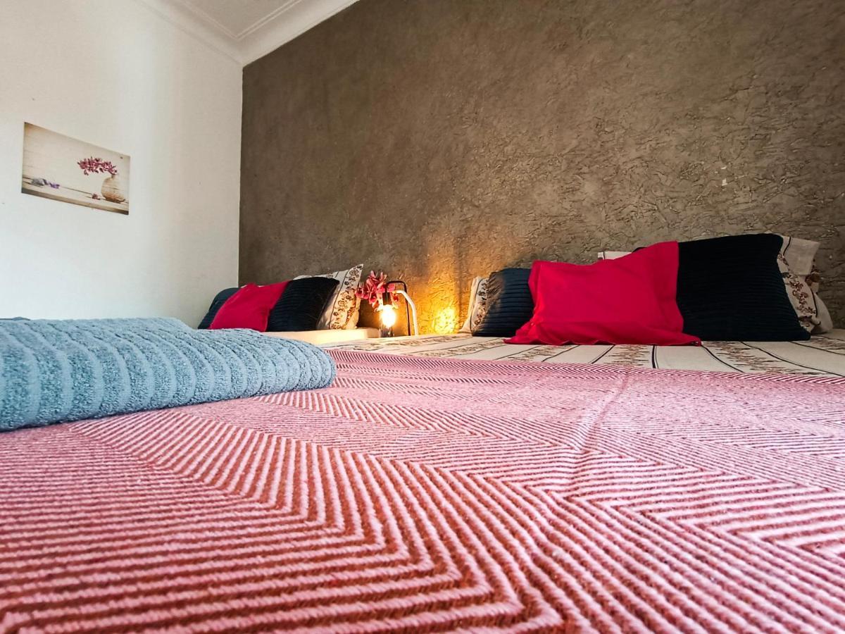 Urquinaona Rooms Barcelona Ngoại thất bức ảnh