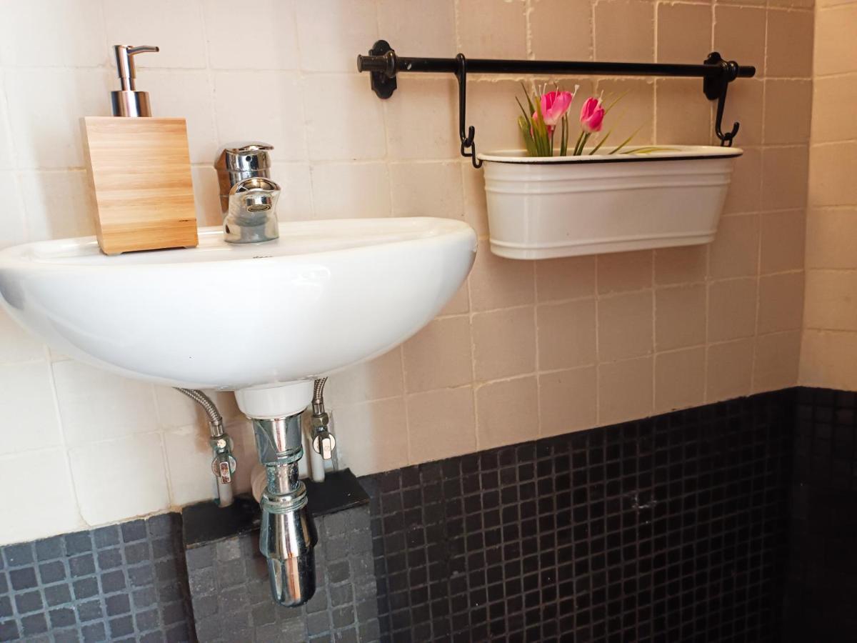 Urquinaona Rooms Barcelona Ngoại thất bức ảnh