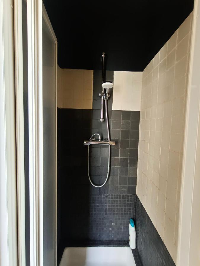 Urquinaona Rooms Barcelona Ngoại thất bức ảnh