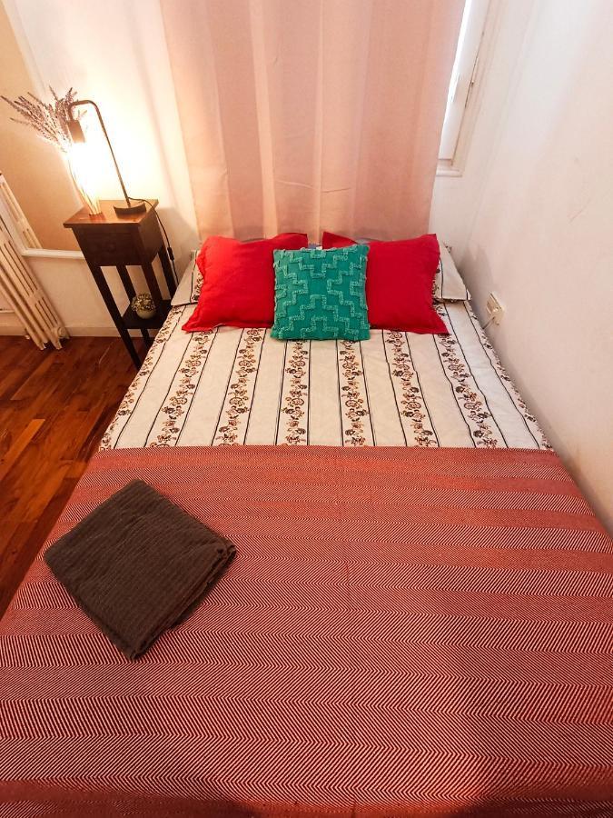 Urquinaona Rooms Barcelona Ngoại thất bức ảnh